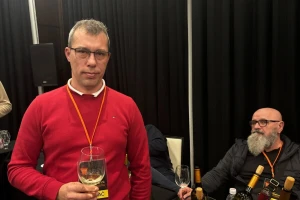 U selu gde lozu greju "dva sunca" smeštena i vinarija Šijački: "Kod nas je uvek veselo"