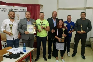 Ljubav i trud uzgajivača, održavaju izložbe sitnih životinja