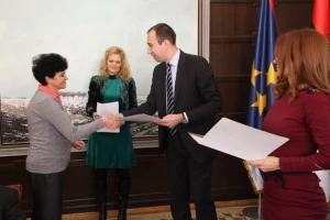 Uručen novac za uklanjanje deponija, poljočuvare i pošumljavanje
