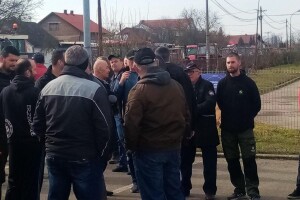 Poljoprivrednici ne odustaju: Blokada puta kao odgovor na šutnju