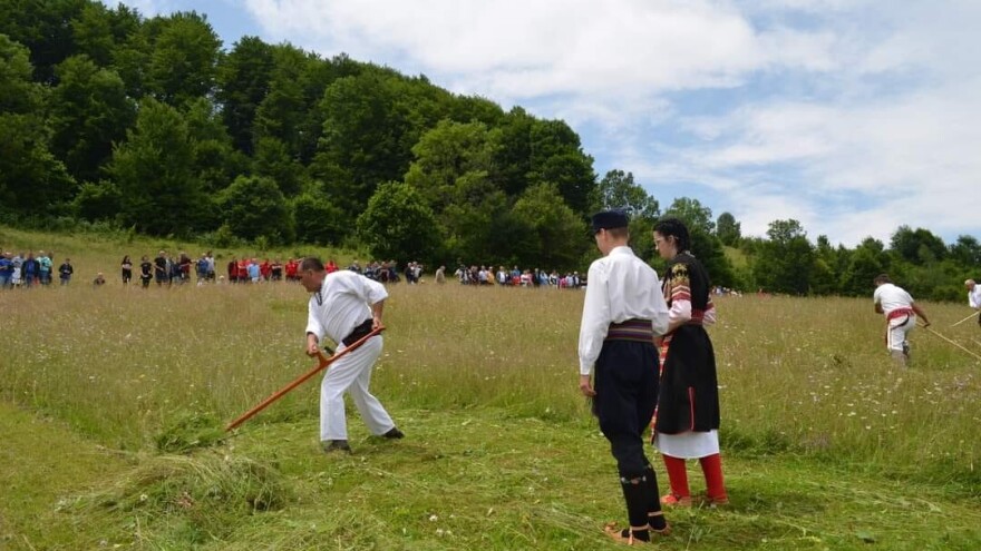 Poklepajte i naoštrite kose - u subotu pravac Mrkonjić Grad