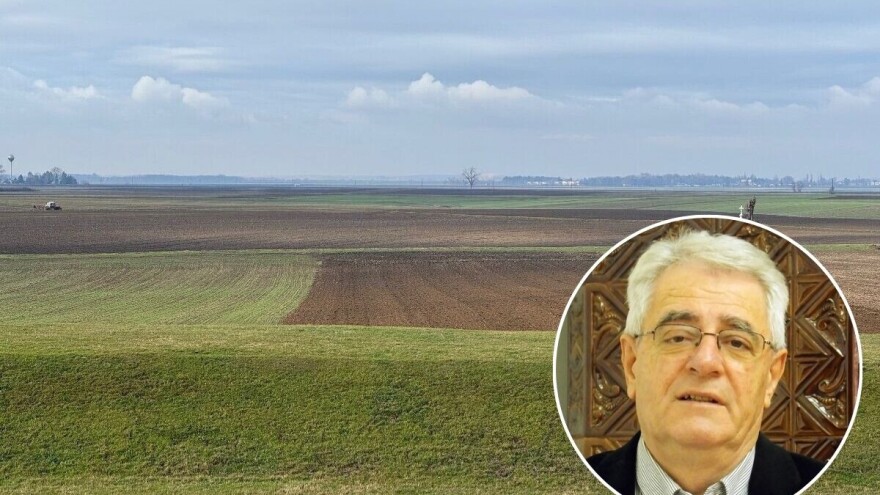 Pred nama su suhi i oblačni dani, a nakon laganog zatopljenja - snijeg