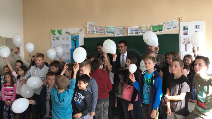 Usorski školarci će uzgajati i sušiti voće