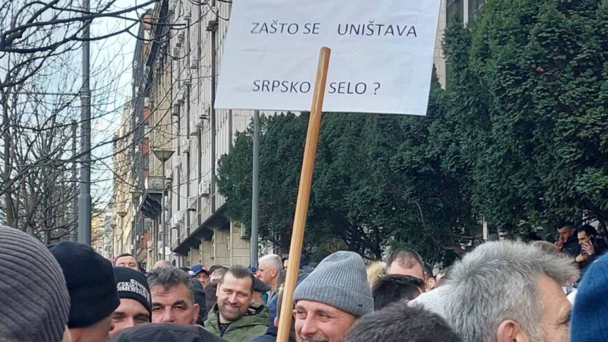 Poljoprivrednici se okupili ispred Ministarstva: Imaju šest zahteva