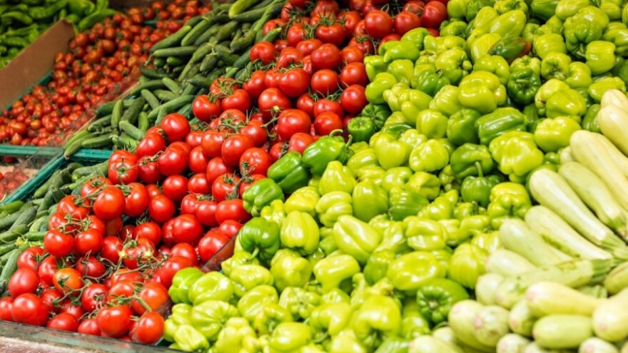 Jedemo lubenicu iz Grčke, rajčicu iz Turske...