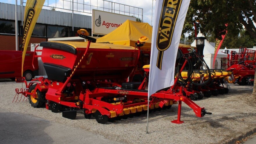 Väderstad na Poljoprivrednom sajmu predstavlja dve sejalice i kratku tanjiraču