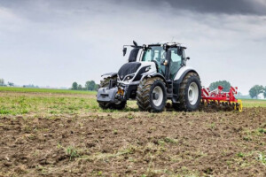 Valtra Versu T254 je Traktor godine 2018!