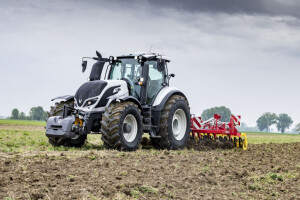 Zadnja riječ tehnologije Valtra T254 traktora!