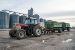 Velika rasprodaja rabljene poljoprivredne mehanizacije u VUPIK-u