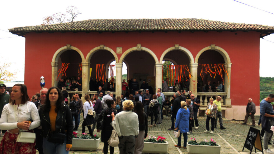 Bili smo na Kestenijadi u Oprtlju, uz mirisne plodove učilo se i o pčelama te gljivama