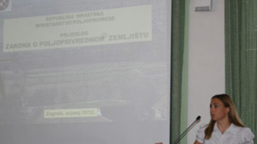 Poljoprivrednici u strahu zbog novog zakona o poljoprivrednom zemljištu