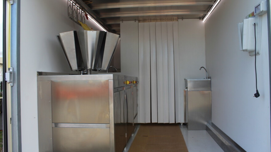 Mobilna klaonica za perad? S njom možete raditi i uslužno