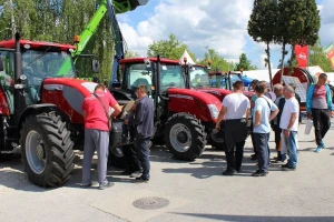 Tradicionalno, sa sajma u Novom Sadu možete se vratiti s traktorom ili sijačicom