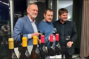 Igor Ivanić izabrao je teži put, proizvodnju eko vina od autohtonog škrleta i crnog pinota
