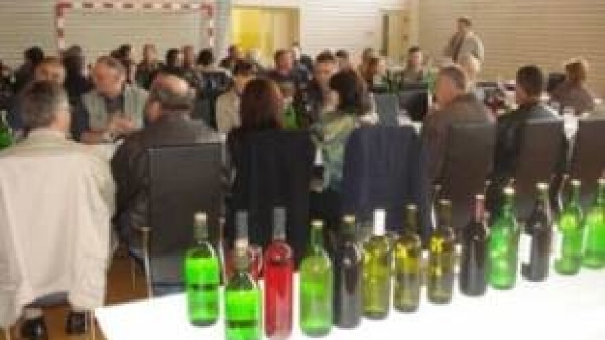 Lovas: Županijska izložba vina