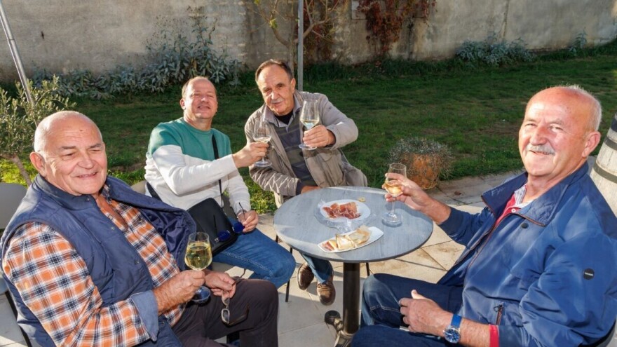 Fešta u čast sv. Martina u Prološcu, nazdravljalo se tradicionalnom Kujundžušom