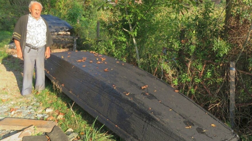 Samouki graditelj Vinko Pejaković i s 93 godine izrađuje čamce te traži - babu!