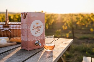 Vino ćemo sve češće piti iz plastične i kartonske ambalaže?