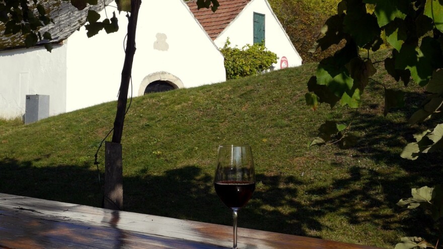 Objavljena dva natječaja iz Vinske omotnice!