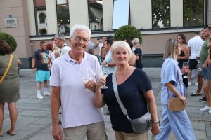 Derventa ponovo piše vinsku priču: Druženje uz vino i tamburaše