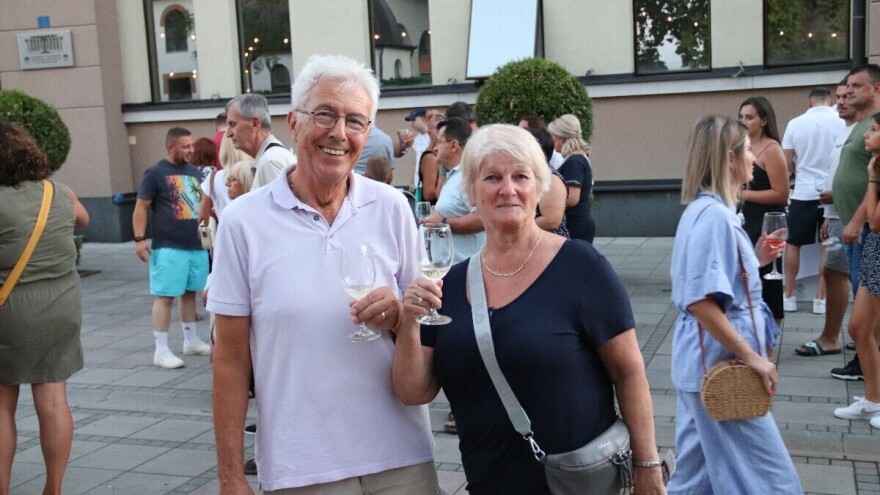 Derventa ponovo piše vinsku priču: Druženje uz vino i tamburaše