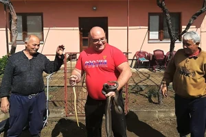 Vladica Stanković dugo godina sa zmijama na TI?