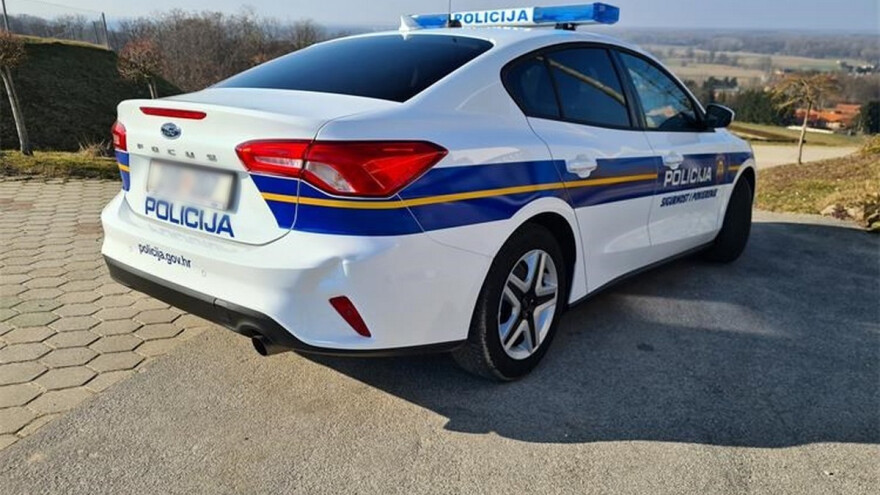 U rušenju stabla muškarac zadobio ozljede opasne po život