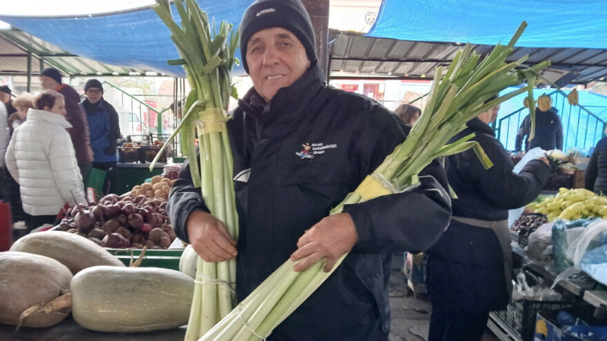 Sav praziluk koji proizvede, Zoran lako i proda: Povećava proizvodnju na 10.000 strukova