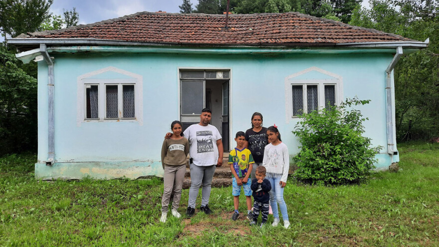 Janjići se rešavaju podstanarskog života uz pomoć Ministarstva za brigu o selu
