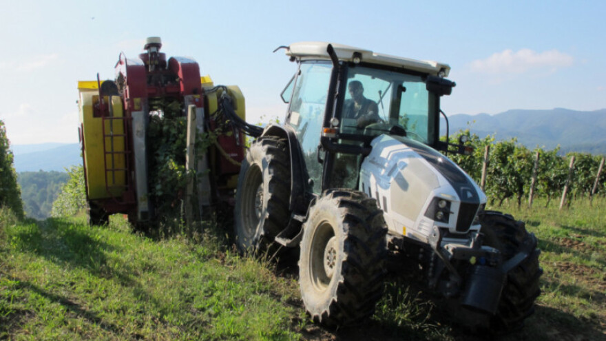 Sunčano uz povremene kišne prekide!