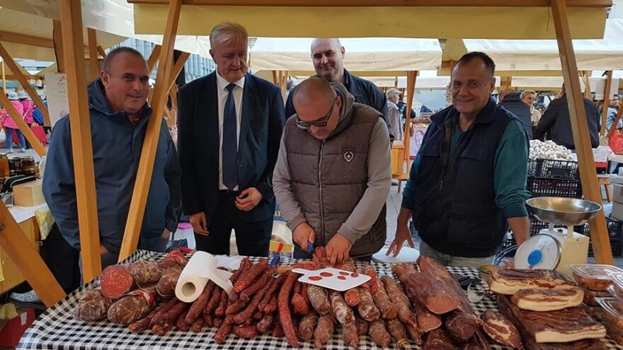 U Zagreb stigao dašak Slavonije - delicije, nastup KUD-ova, zaboravljeni zanati i običaji