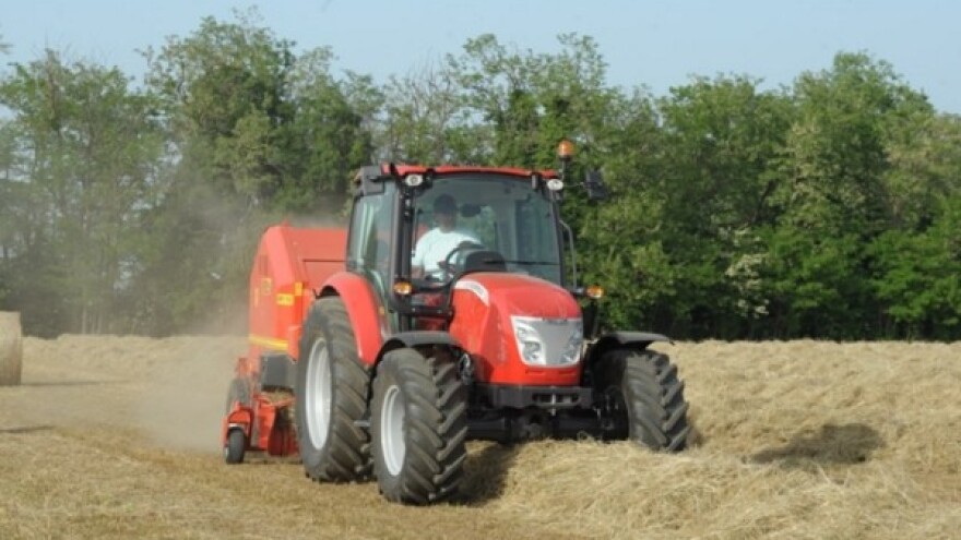 Traktor McCormick X5
