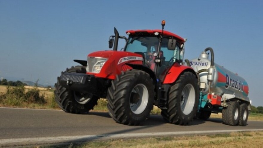 Traktor McCormick X6 LWB
