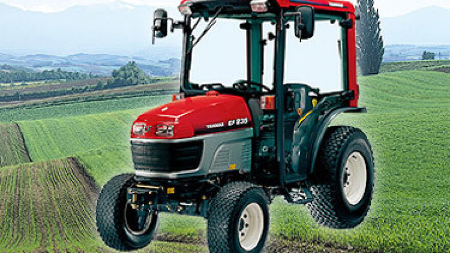 Traktor Yanmar EF200H