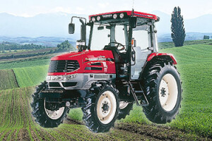 Traktor Yanmar EF800