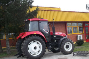 Traktor YTO 1204