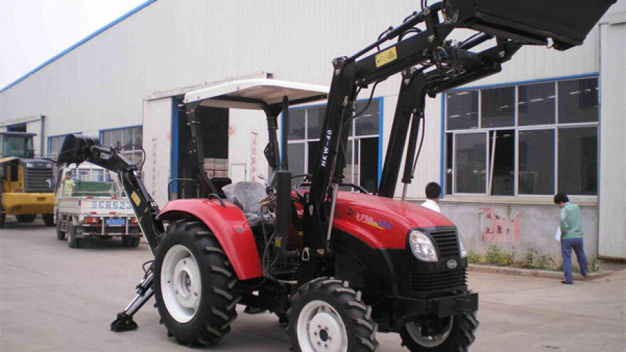 Traktor YTO 454