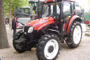 Traktor YTO 804