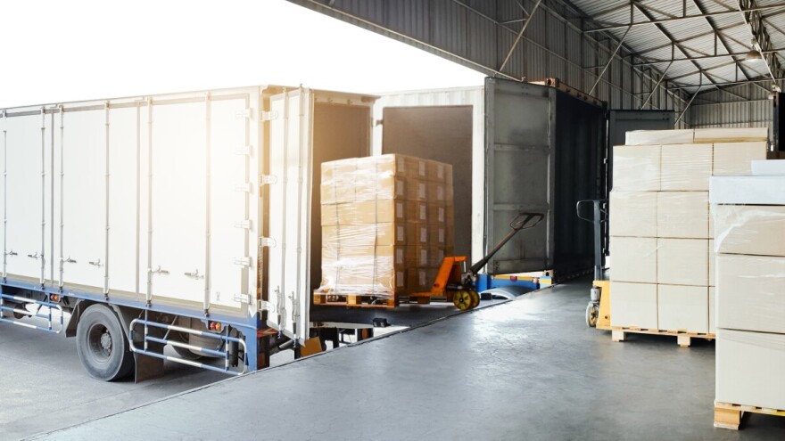 Zabranjen uvoz dvije pošiljke zbog neoznačenih drvenih paleta