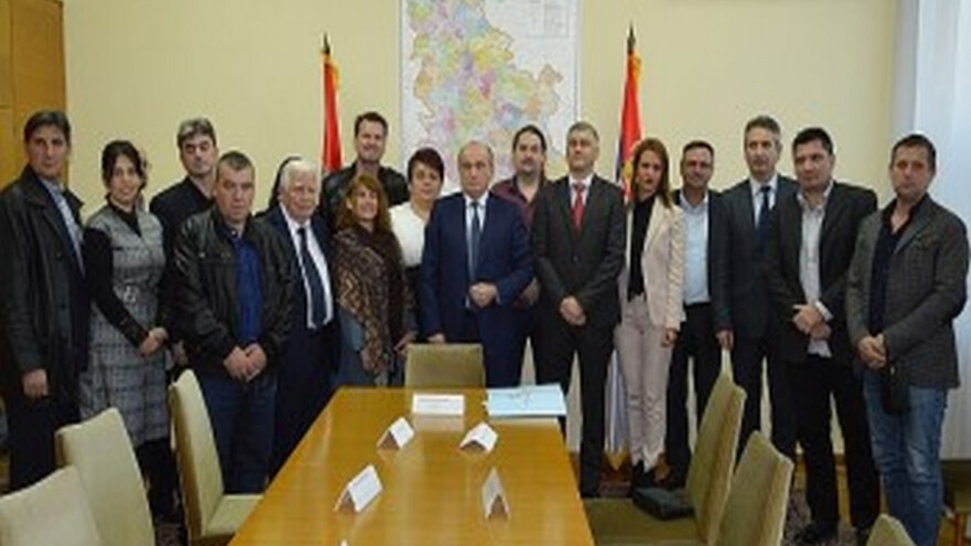 Potpisani ugovori sa osam zadrugara