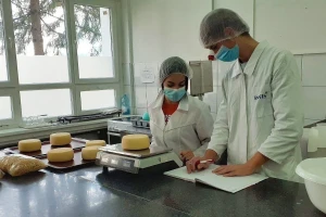Poljoprivredna škola: Uprkos pandemiji, proizvodnja sira uspješna