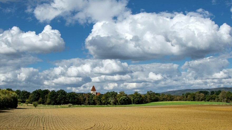 Čije će biti državno zemljište?