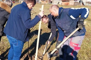 Podignut voćnjak za potrebe Udruženja građana "Mozaik prijateljstva" i njihovu javnu kuhinju