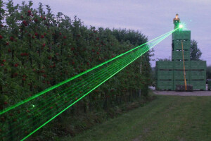 Perad štiti laserima od ptičje gripe