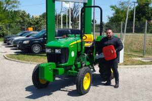 Najsrećniji posetilac sajma: Želimir Živković preuzeo John Deere 5045D