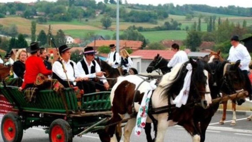 Stare žetvene svečanosti u Zrinskom Topolovcu