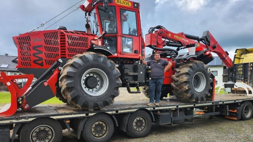 Slovenci proizvode traktor i to od 18 tona, a cena - "prava sitnica"
