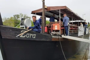 Nekada je 90 lađa vozilo žito Kupom, a danas je u Karlovcu ostala samo Zora