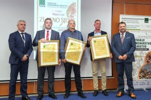 Vrijedno priznanje Zlatno sjeme Bc Institutu, Poljoprivrednom institutu Osijek i HAPIH-u
